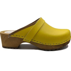 AM-Toffeln Swedish Style Clogs in Yellow (100)