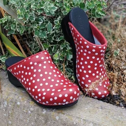 Sanita Fenja Spotty Flexible Clogs in Red (457048)