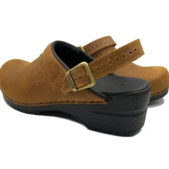 Sanita Morse Oiled Danish Clogs in Chestnut (1200038)