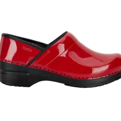 Sanita Professional Patent Closed Clogs in Red (457406)