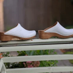 Sanita Sandra Open PU Clogs in White (473047)